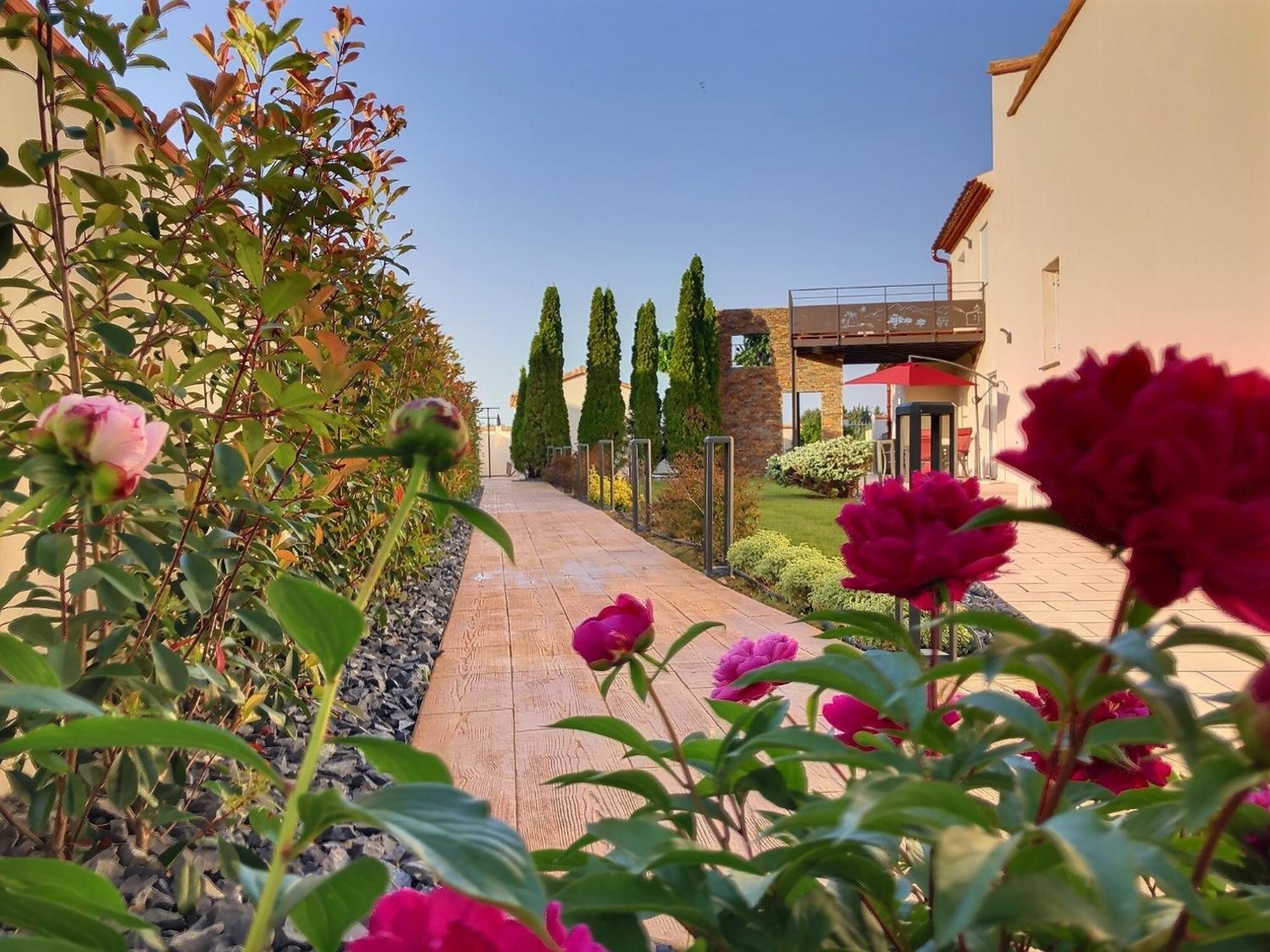Gites La Catalane Theza Exterior foto